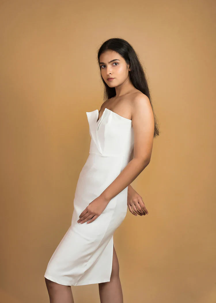 Elegant White Crepe Draped Bodycon dress