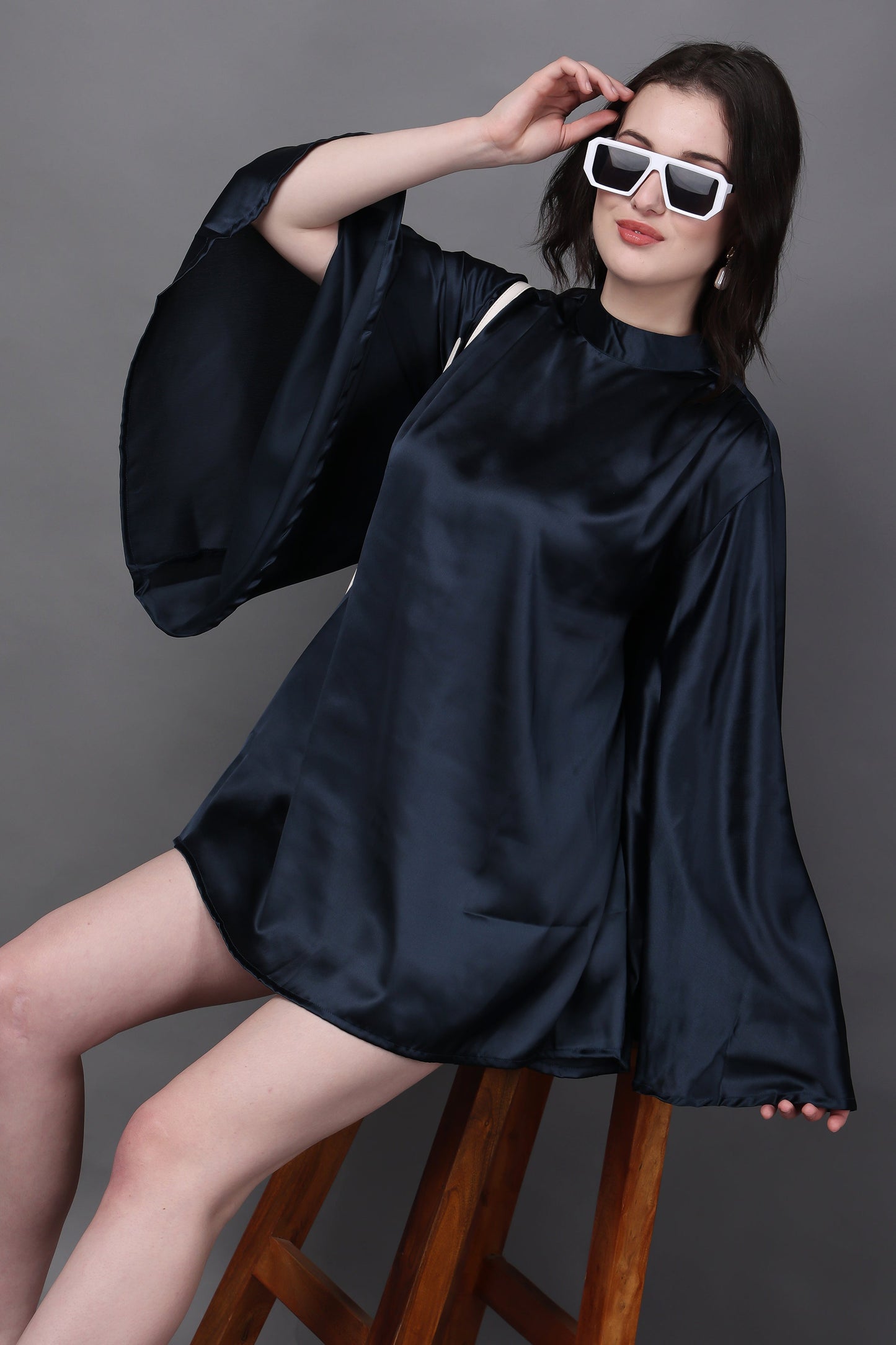 Elegant Navy Blue Rhinestone String Party Dress