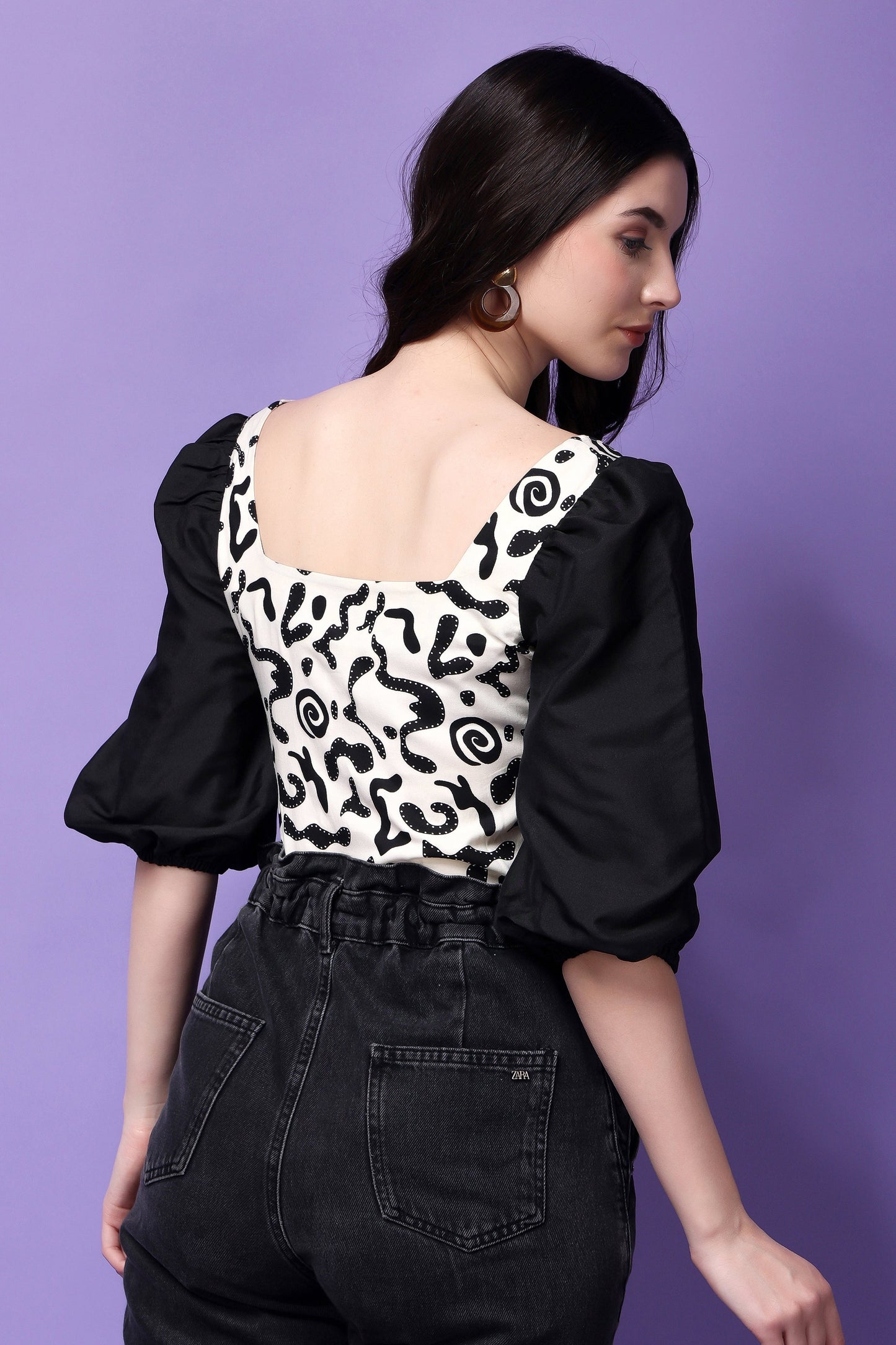 Black and White Abstract print Balloon Sleeves Top